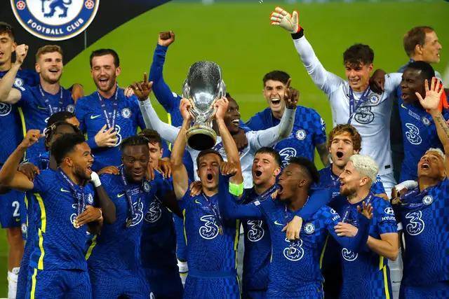 英媒：红军已提供阿诺德年薪2000万欧的新合同